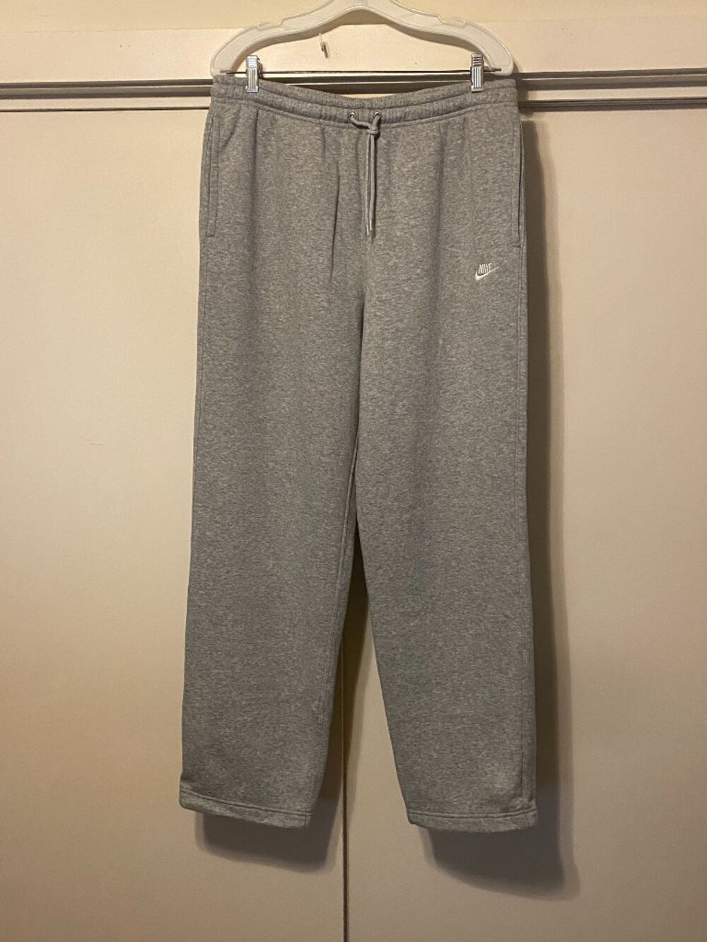 NWOT - Women's Nike, gray jogger sweats, size L